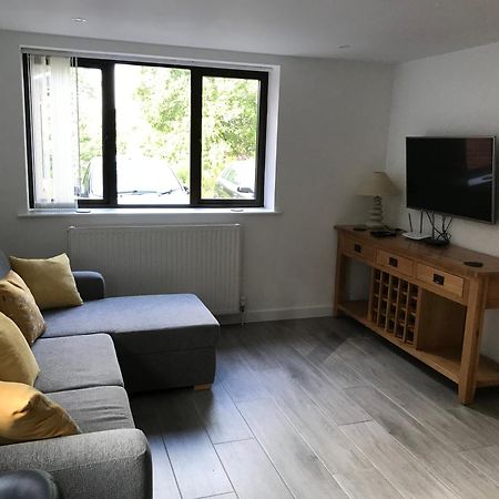 1 Bedroom Self Contained Separate Annexe In Exeter Ide Esterno foto