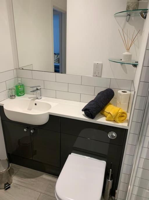1 Bedroom Self Contained Separate Annexe In Exeter Ide Esterno foto