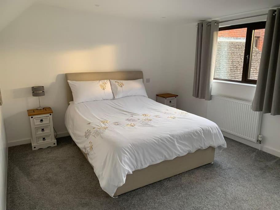 1 Bedroom Self Contained Separate Annexe In Exeter Ide Esterno foto