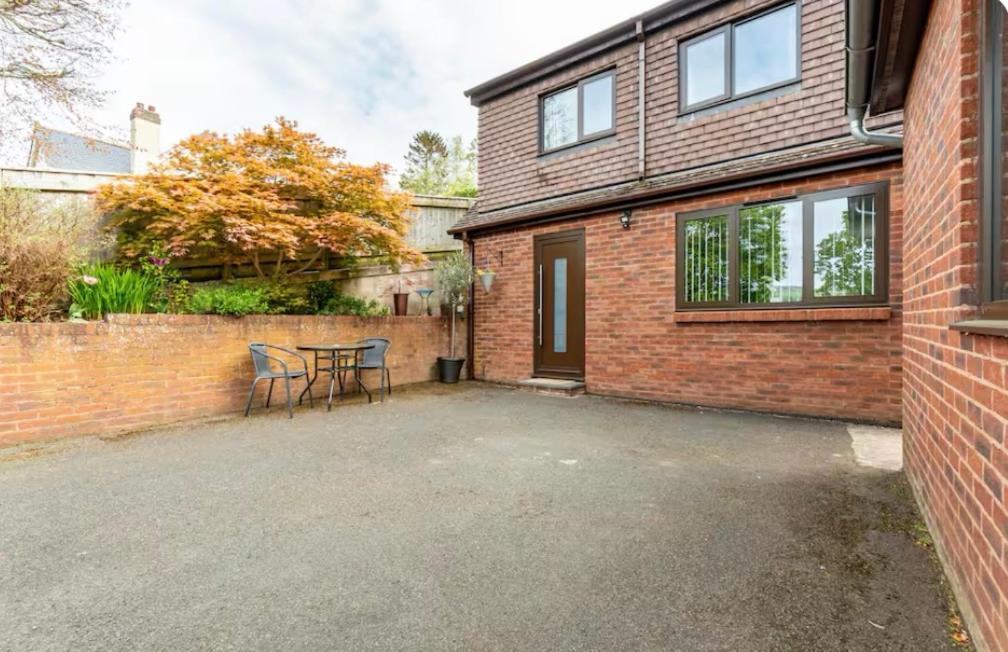 1 Bedroom Self Contained Separate Annexe In Exeter Ide Esterno foto